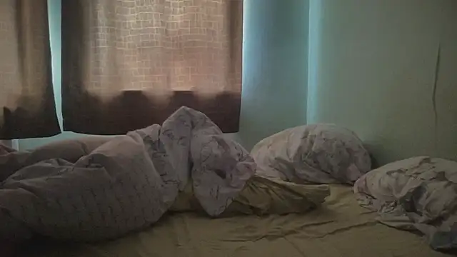 Diamond Tyler online show from September 16, 2025, 4:46 am