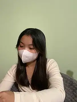 Maeve2k5 online show from December 29, 2024, 3:46 pm