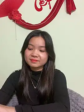 Maeve2k5 online show from January 24, 2025, 5:31 am