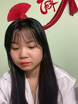 Maeve2k5 online show from February 24, 2025, 12:20 am