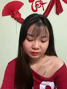 Maeve2k5 online show from March 10, 2025, 1:56 am