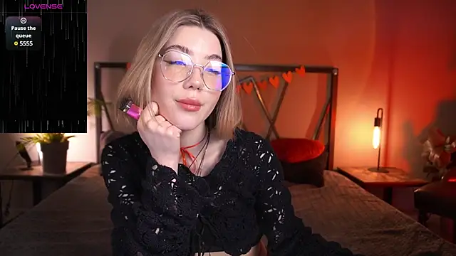 LindaThacker online show from February 27, 2025, 4:52 am