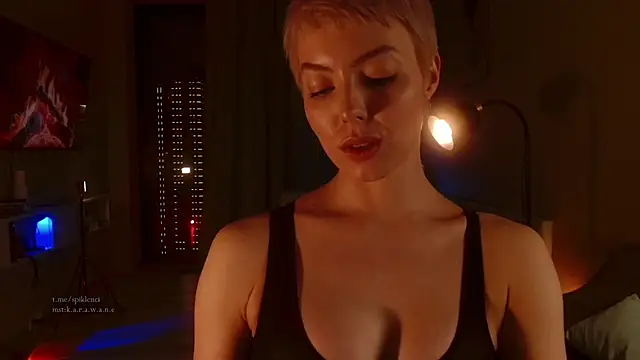 spiklencii online show from November 30, 2025, 1:48 pm