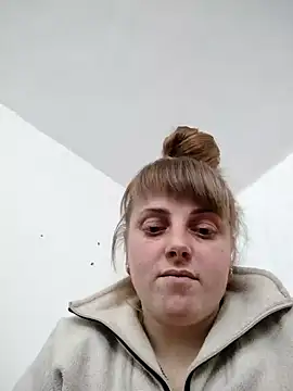 CoddessCrystal online show from February 19, 2025, 12:22 pm