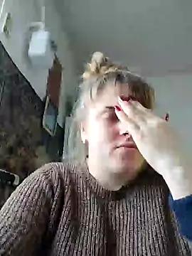 CoddessCrystal online show from February 25, 2025, 8:47 am