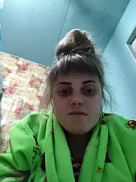 CoddessCrystal online show from March 19, 2025, 5:06 pm