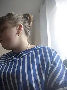 CoddessCrystal online show from February 21, 2026, 9:54 am