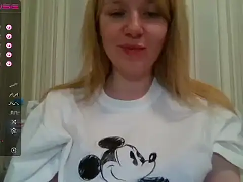 urbadkitty online show from January 24, 2025, 11:37 am