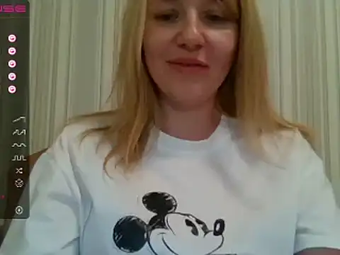 urbadkitty online show from March 1, 2025, 1:07 pm