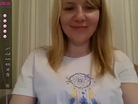 urbadkitty online show from March 7, 2025, 1:29 pm