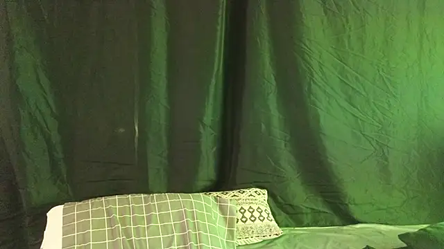 april show her online show from May 9, 2026, 1:33 am