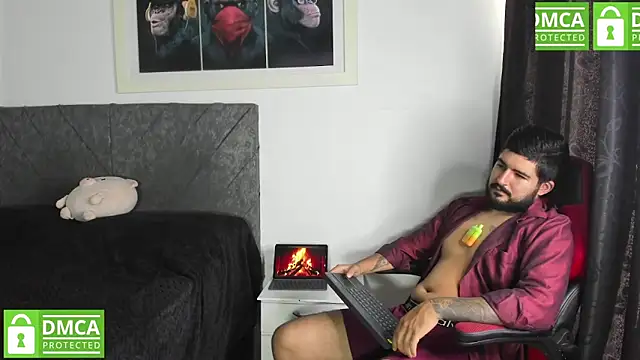 Sarah paul online show from April 20, 2026, 8:10 pm