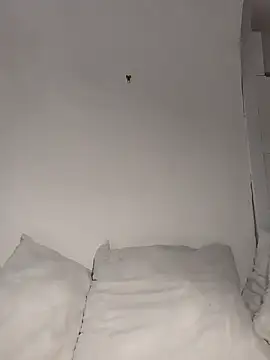 gymyagirlll online show from October 25, 2025, 3:14 am