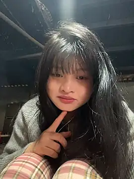 Anges893 online show from December 12, 2024, 1:32 am