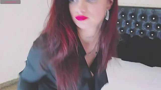 Allisonn223 online show from April 11, 2026, 12:20 pm