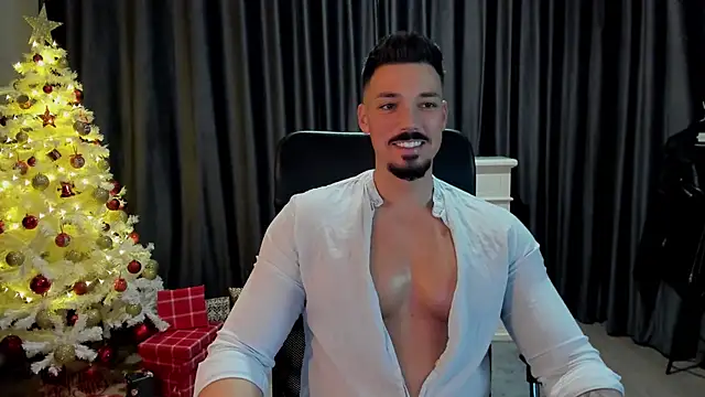 HaydenSpearss online show from December 24, 2024, 7:49 am