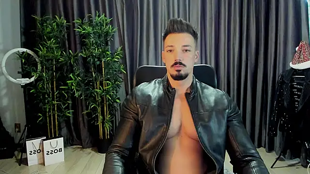 HaydenSpearss online show from November 25, 2025, 8:03 am