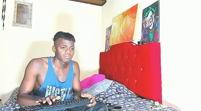 blackWhite hot online show from February 10, 2025, 9:36 am