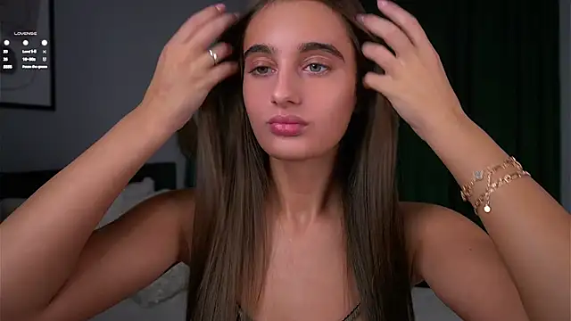 PiquingOgalala online show from November 26, 2025, 1:06 am