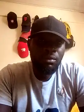 Snapshot of ClinDi chatting on April 24, 2026, 6:27 am ClinDi online show from April 24, 2026, 6:27 am