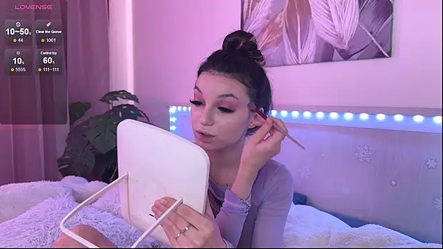 Snapshot of Veronica_leal chatting on May 20, 2026, 10:21 am Veronica leal online show from May 20, 2026, 10:21 am