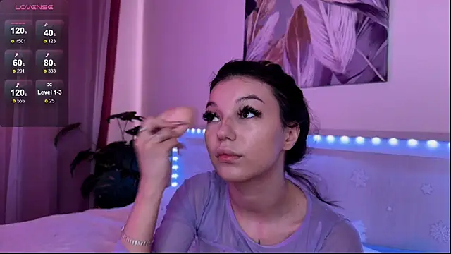 Snapshot of Veronica_leal chatting on July 1, 2026, 9:11 am Veronica leal online show from July 1, 2026, 9:11 am