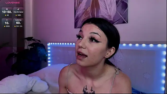 Snapshot of Veronica_leal chatting on July 18, 2026, 9:35 am Veronica leal online show from July 18, 2026, 9:35 am