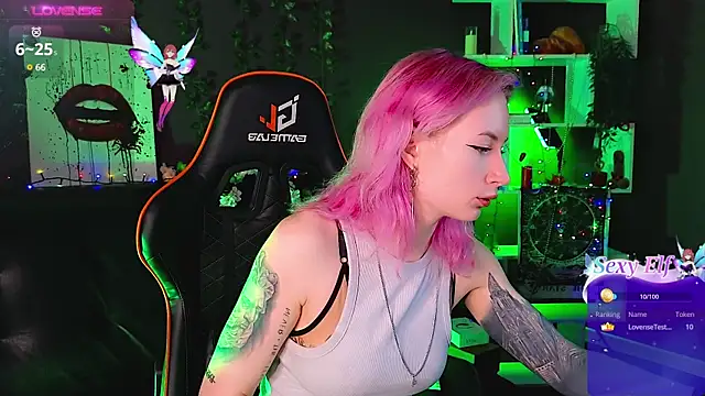  HelenCarter online show from February 27, 2025, 8:53 pm