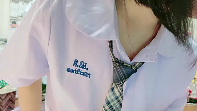 renapiyon8182 online show from February 7, 2025, 7:17 pm