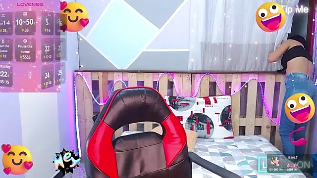 Lina10 online show from February 19, 2025, 7:48 pm