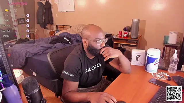 MrChuckDailyXXX online show from December 11, 2024, 6:09 pm