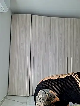 EileX official online show from November 11, 2025, 8:03 am