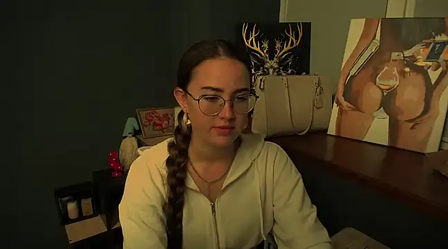 luxie milady online show from January 9, 2025, 1:56 pm