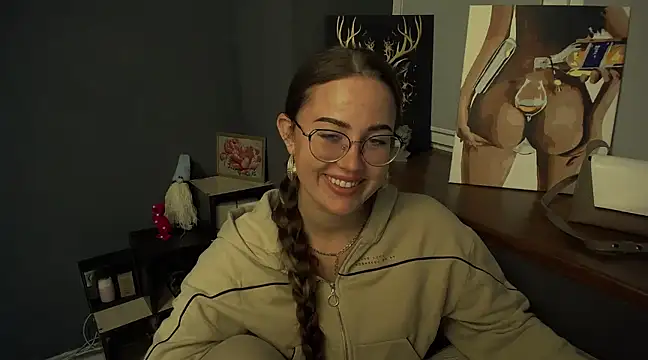 luxie milady online show from February 4, 2025, 4:18 pm