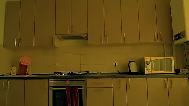 luxie milady online show from September 9, 2025, 7:52 am