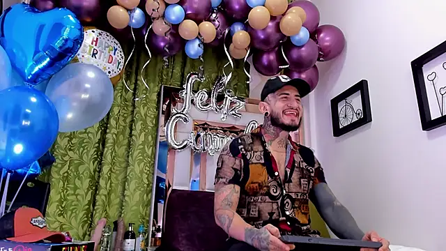 dilan scootk  online show from February 1, 2025, 11:21 am