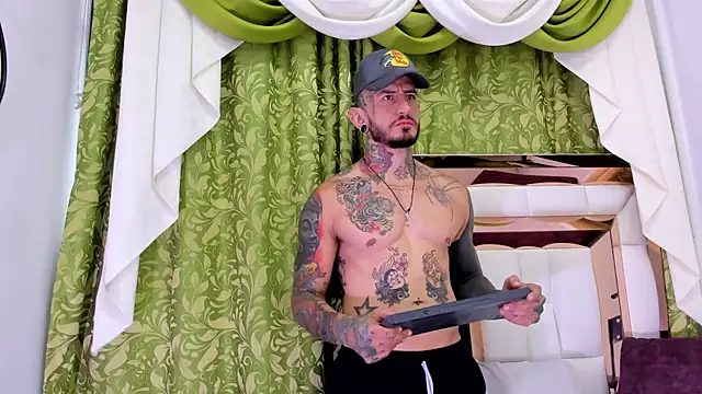 dilan scootk  online show from October 26, 2025, 11:16 am