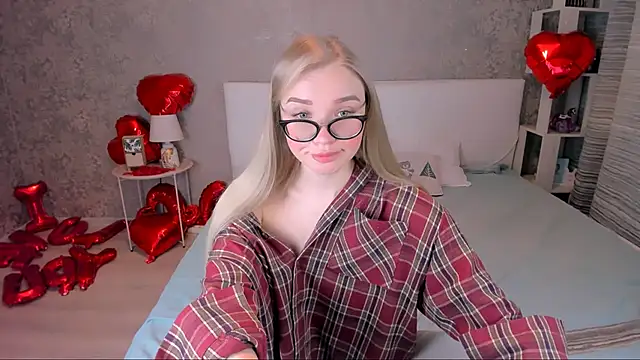 BoysLoveBlondee online show from February 19, 2025, 12:55 pm