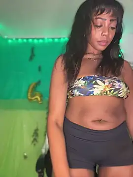 Blazerina online show from April 19, 2026, 1:21 pm