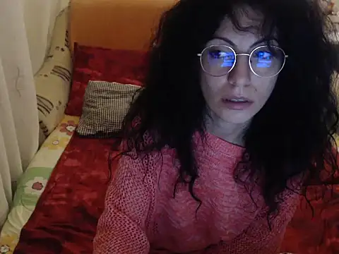 Emmatoo online show from November 21, 2025, 10:41 pm