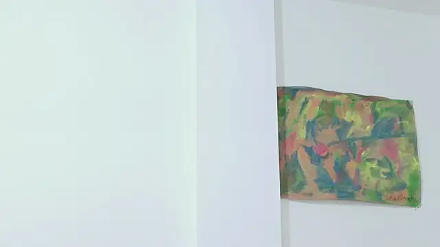 linnie  online show from March 10, 2025, 8:48 am