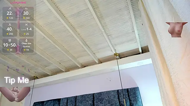 sofia samuels online show from April 19, 2026, 2:22 am