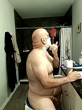 lou63ponce online show from December 3, 2024, 10:07 pm