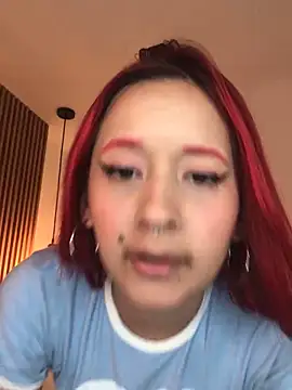 HannaRed  online show from March 13, 2025, 6:34 pm