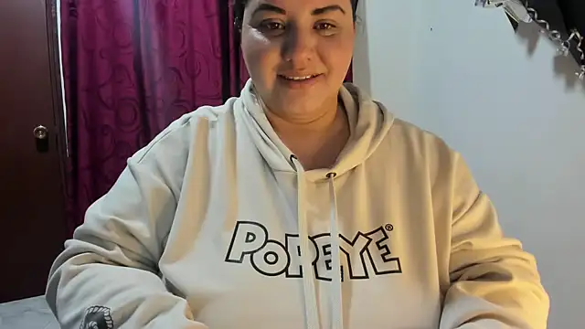 Snapshot of tetasgrandes_karol chatting on January 5, 2025, 3:13 pm tetasgrandes karol online show from January 5, 2025, 3:13 pm