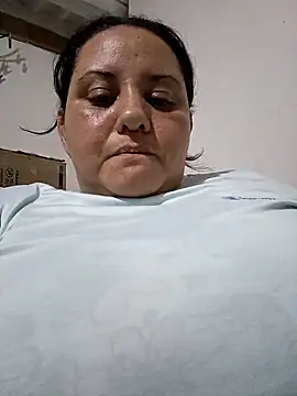 Snapshot of tetasgrandes_karol chatting on February 14, 2026, 1:46 am tetasgrandes karol online show from February 14, 2026, 1:46 am