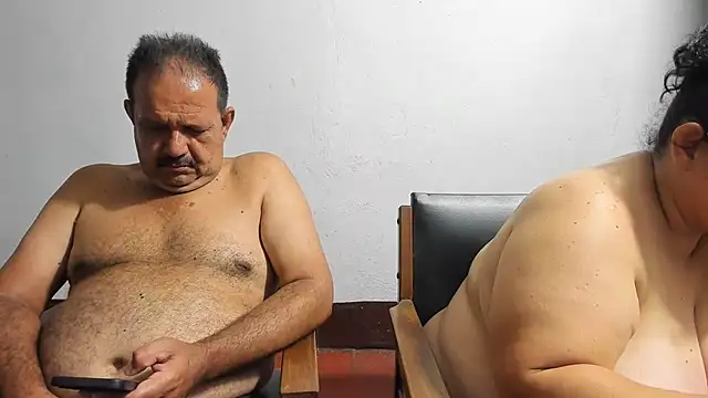 tetasgrandes karol online show from April 22, 2026, 4:59 am