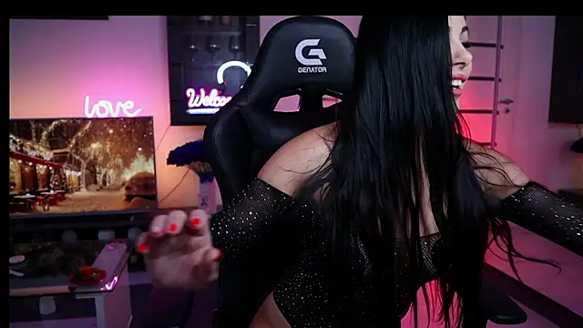 Snapshot of Beauty_Anne chatting on December 19, 2025, 6:42 am Beauty Anne online show from December 19, 2025, 6:42 am