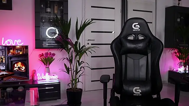 Snapshot of Beauty_Anne chatting on January 19, 2026, 7:01 am Beauty Anne online show from January 19, 2026, 7:01 am