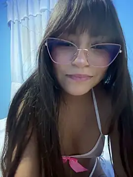 Snapshot of Lily_candy_X chatting on March 20, 2025, 5:02 am Lily candy X online show from March 20, 2025, 5:02 am